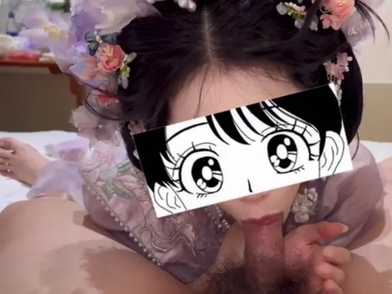 Gái xinh trong bộ đồ em gái nhỏ liếm củ khoải cực đã